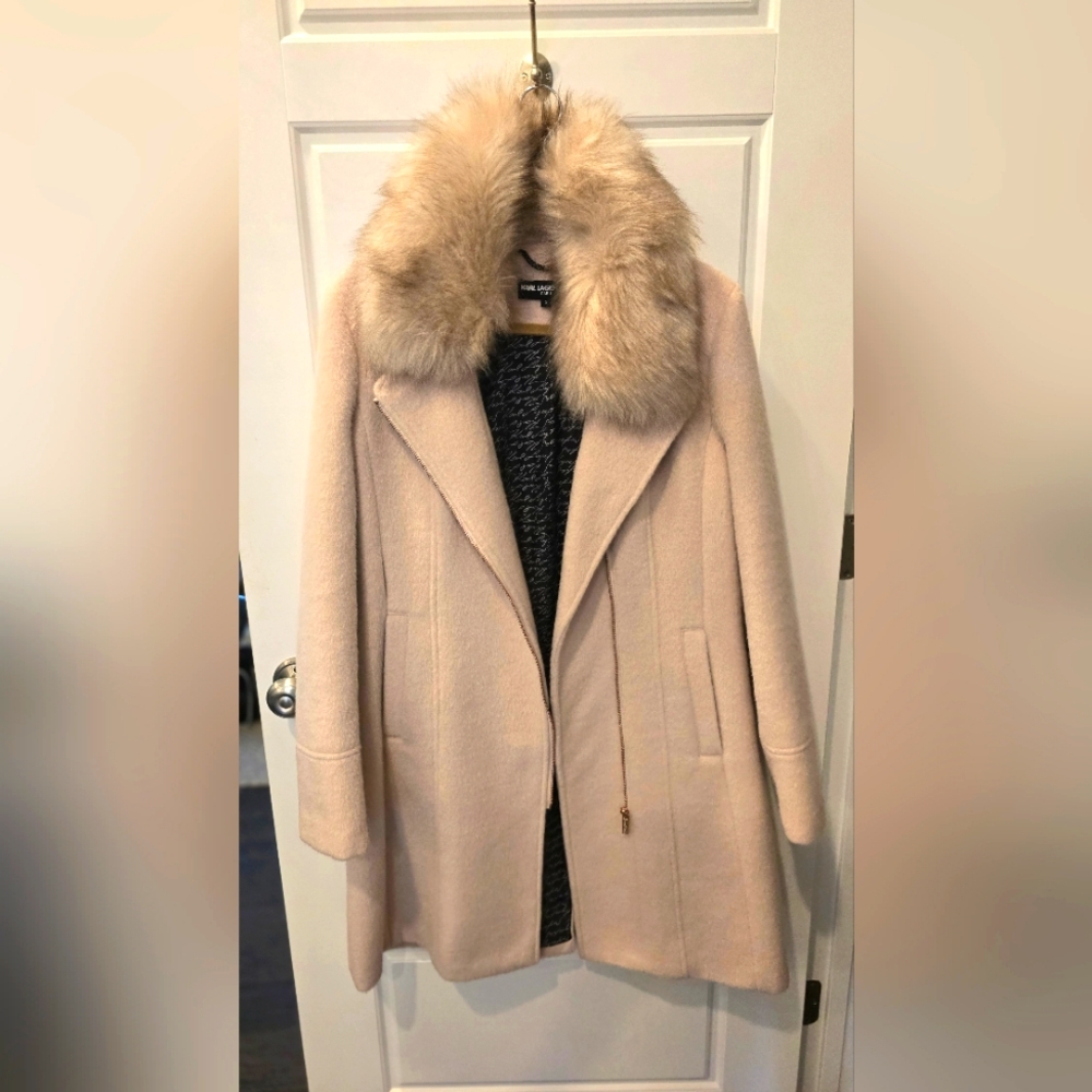 Karl Lagerfield coat with removable fur collar